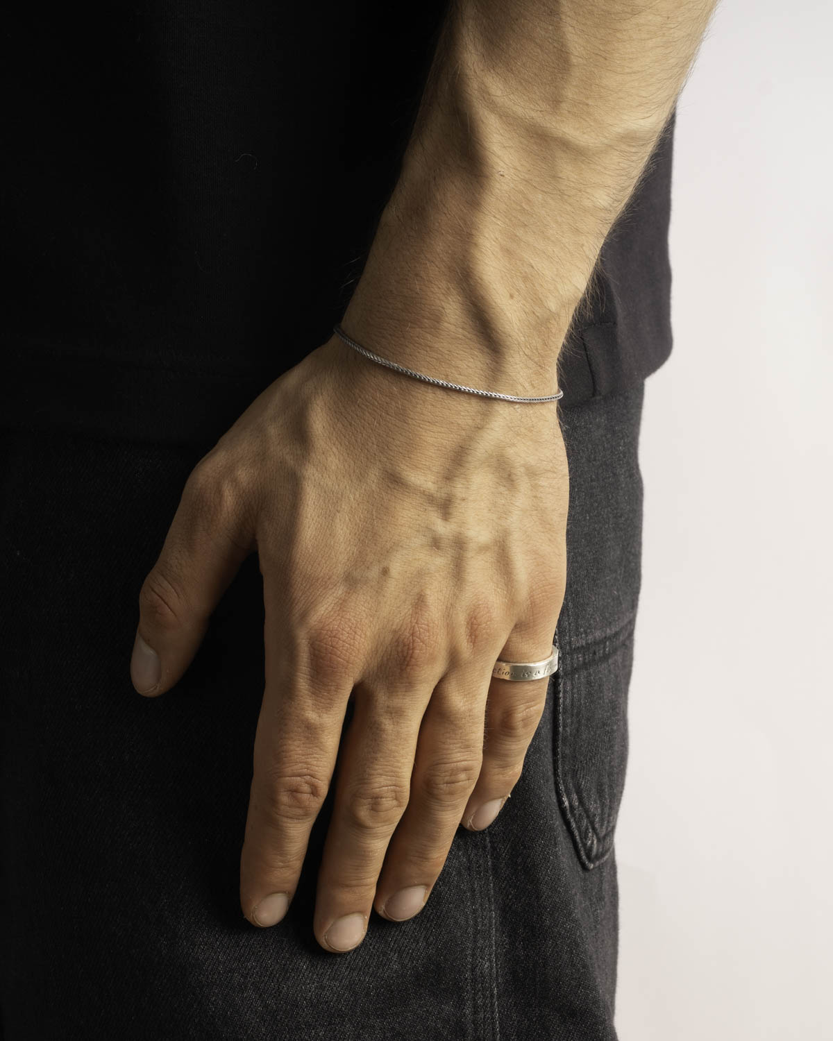 Fox Tail Armband